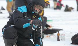 Stintų žvejyba ant Kuršių narių ledo