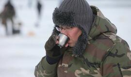 Stintų žvejyba ant Kuršių narių ledo