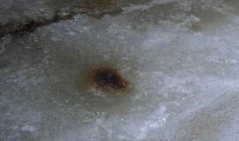 Po naktinės avarijos - sumaitotas Pilies tiltas