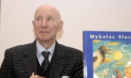 Mirė rašytojas Mykolas Sluckis