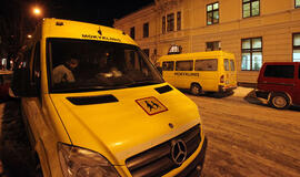 Mokyklos autobusiuke 18-metis sumušė 11-metį