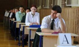 Abiturientai pasirinko brandos egzaminus – daugėja laikančiųjų informacinių technologijų, gamtos mokslų egzaminus