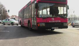 Klaipėdoje autobuso veidrodis kliudė merginos galvą