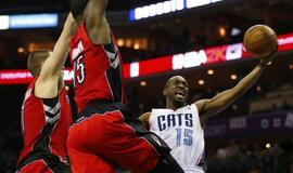 "Raptors" su Jonu Valančiūnu pralaimėjo absoliučiai NBA lygos autsaiderei "Bobcats" ekipai