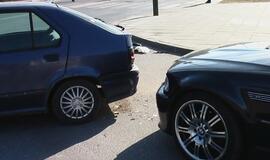 Trijų automobilių avarijos kaltininkas paspruko pėščias