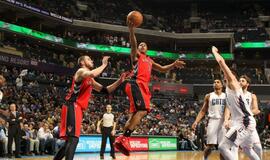 "Raptors" su Jonu Valančiūnu pralaimėjo absoliučiai NBA lygos autsaiderei "Bobcats" ekipai