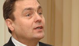 Sveikatos biurai vaišių neberengs