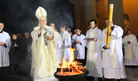 Velykų varpai kviečia susitikti Prisikėlusįjį