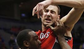 "Bucks“ nušlavė „Raptors“ ir žengė į atkrintamąsias