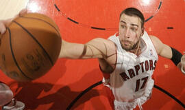 Jonas Valančiūnas - pagrindinis "Raptors" abonementų reklamos veidas