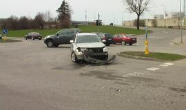 Avarijos kaltininkas pildė dvi eismo įvykių deklaracijas