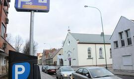 Mokestis už automobilių statymą kiršina žmones