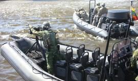 Karinės pratybos "Liepsnojantis kardas"