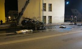 Kraupi avarija miesto centre: du žuvo, vienas sunkiai sužeistas