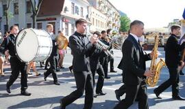 Abiturientai švenčia "Paskutinį skambutį"