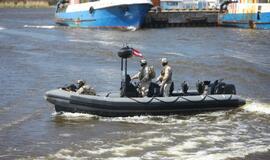 Karinės pratybos "Liepsnojantis kardas"