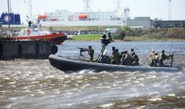 Karinės pratybos "Liepsnojantis kardas"