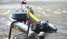 Karinės pratybos "Liepsnojantis kardas"