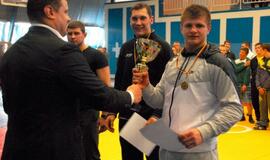 Tradiciniame imtynių turnyre dominavo klaipėdiečiai