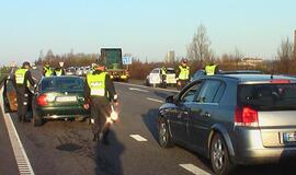 Policija užtvėrė pagrindinį įvažiavimą į Klaipėdą