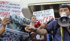 Ukrainos sostinėje - žurnalistų protestas dėl dviejų sumuštų korespondentų
