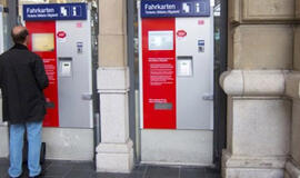 Vokietija perspėja keliautojus: gali sprogti bilietų automatai
