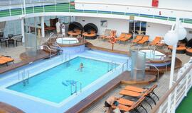 Pirmąkart užsuko liukso klasės laivas