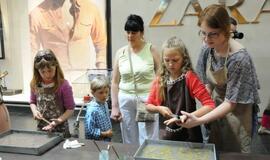 „Spalvota viltis“ miestelėnus susipažindino su Ebru menu