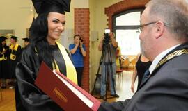 Diplomų įteikimo šventė Klaipėdos universitete