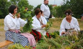 Joninių šventė prie Jono kalno