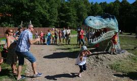 Radailiuose atidarytas dinozaurų parkas