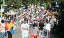 Palangą užvaldė šokių ritmai