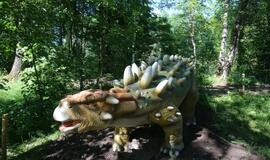 Radailiuose atidarytas dinozaurų parkas