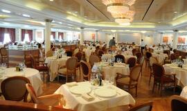 Pirmąkart užsuko liukso klasės laivas