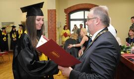 Diplomų įteikimo šventė Klaipėdos universitete