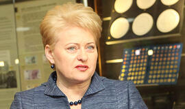 Apklausa: birželį palankiausiai buvo vertinami Dalia Grybauskaitė, Algirdas Butkevičius ir Valdas Adamkus