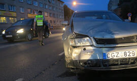 Girtuoklio automobilis gali atitekti valstybei