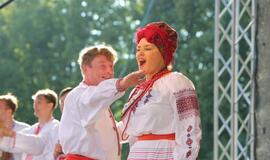 Prasidėjo gatvės teatrų festivalis "Šermukšnis"