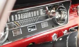 Klaipėdoje - senovinių automobilių žygio startas