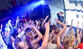 SEL koncerto "afterparty" - maudynės šampane