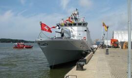 Jūros šventė 2013. Vainikų nuleidimas jūroje