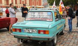 Klaipėdoje - senovinių automobilių žygio startas