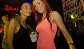 SEL koncerto "afterparty" - maudynės šampane