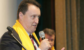 Artūras Melianas prašo šalies vadovės ištirti galimą neleistiną spaudimą policijai