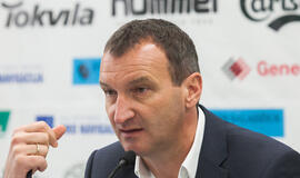 Į Lietuvos futbolo rinktinę pakviesti keturi A lygos žaidėjai ir 20 "legionierių"