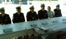 Robotai ir mokslininkai ieškos minų