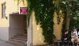 Prekyba alkoholiu – galime tik – leisti.