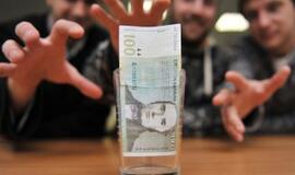 Už ką seimūnai gauna algą?