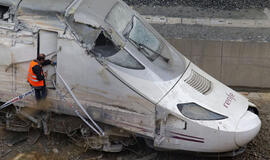 Paviešintas Ispanijoje nuo bėgių nuriedėjusio traukinio mašinisto pokalbis telefonu