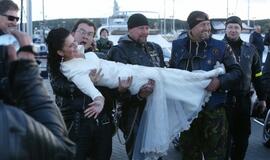 Baikeriai nustebino neįgalų draugą